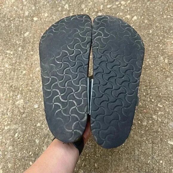 Birkenstock Gizeh Silver Metallic Sandals Women’s Size 41 - Picture 12 of 13